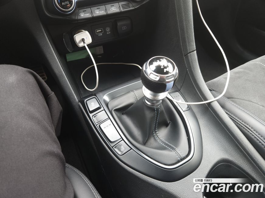 Hyundai Veloster 2019