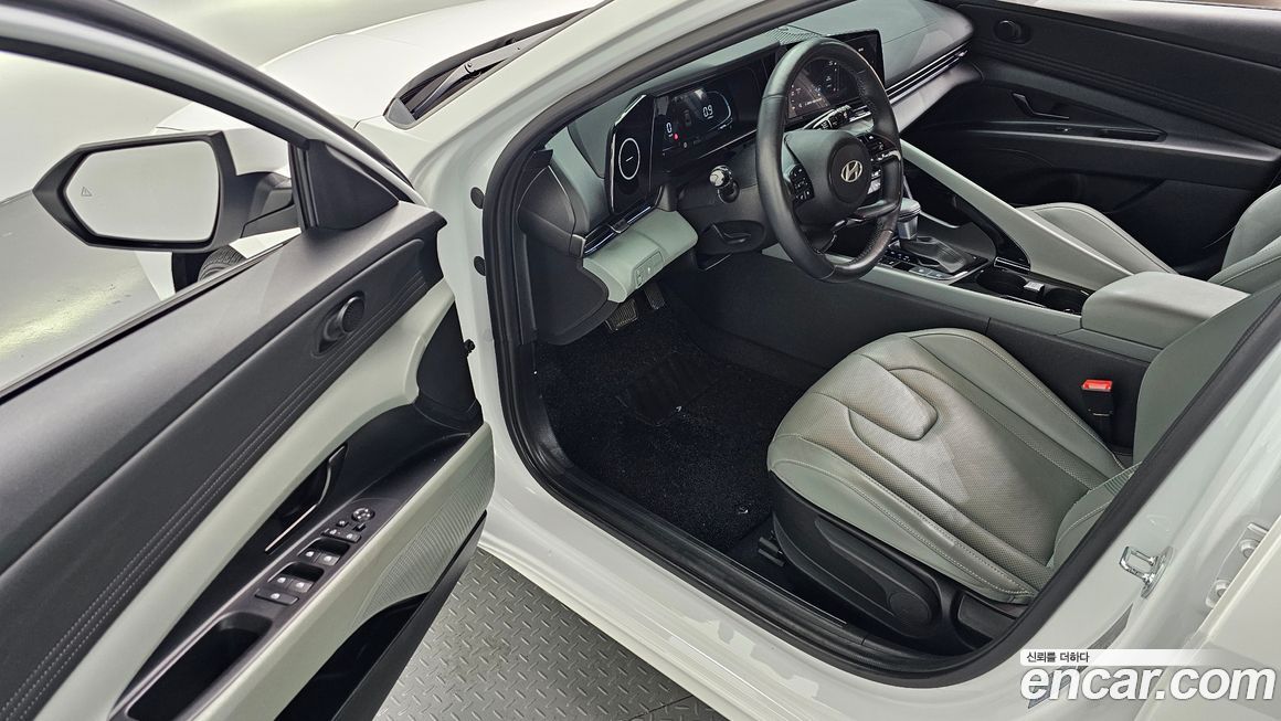 Hyundai AVANTE 2024