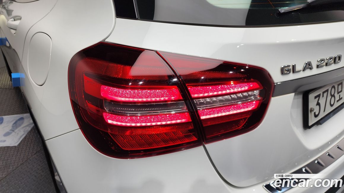 Mercedes-Benz GLA-Class 2019