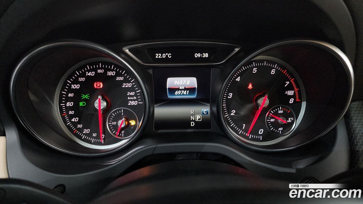 Mercedes-Benz GLA-Class 2019