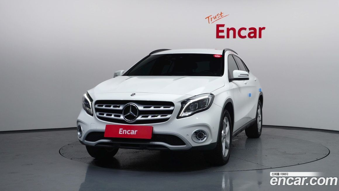 Mercedes-Benz GLA-Class 2019