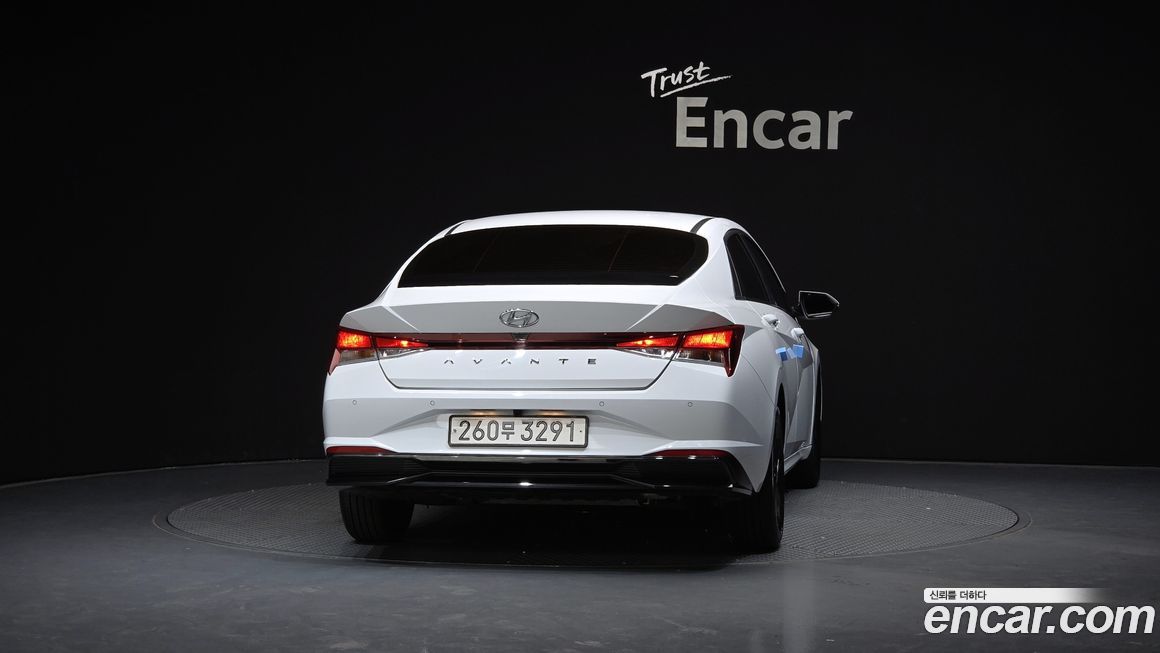 Hyundai AVANTE 2022