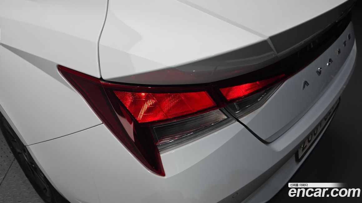 Hyundai AVANTE 2022