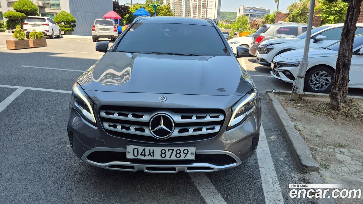 Mercedes-Benz GLA-Class 2018