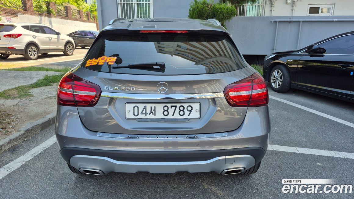 Mercedes-Benz GLA-Class 2018