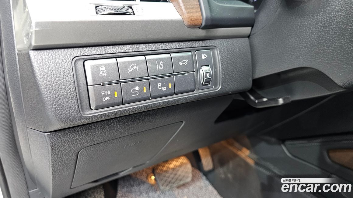 KG_Mobility_Ssangyong Rexton 2018