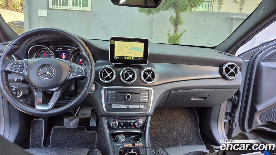 Mercedes-Benz GLA-Class 2018