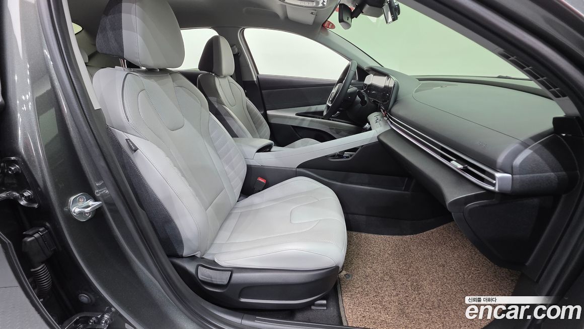 Hyundai AVANTE 2021