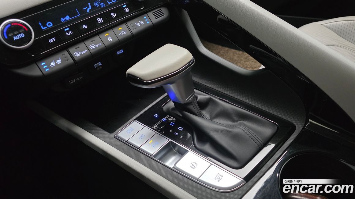 Hyundai AVANTE 2021