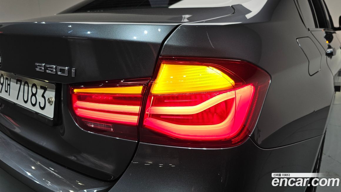 BMW 3-Series 2018