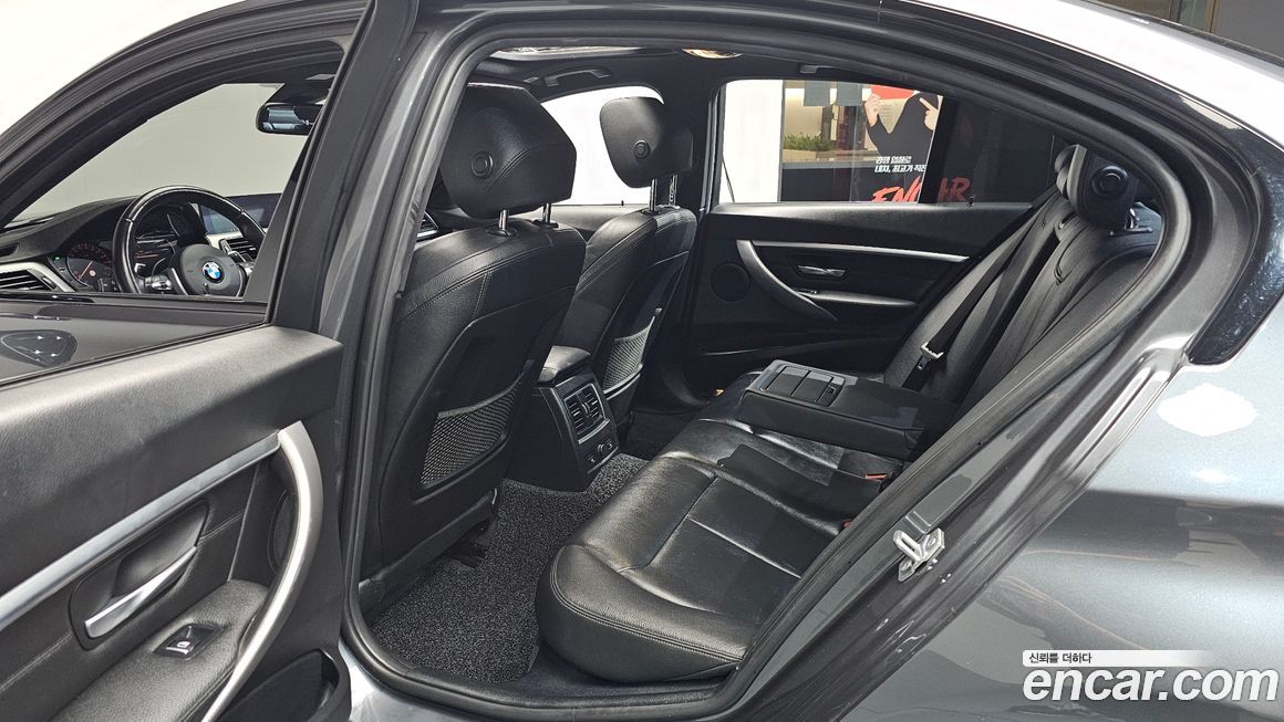 BMW 3-Series 2018