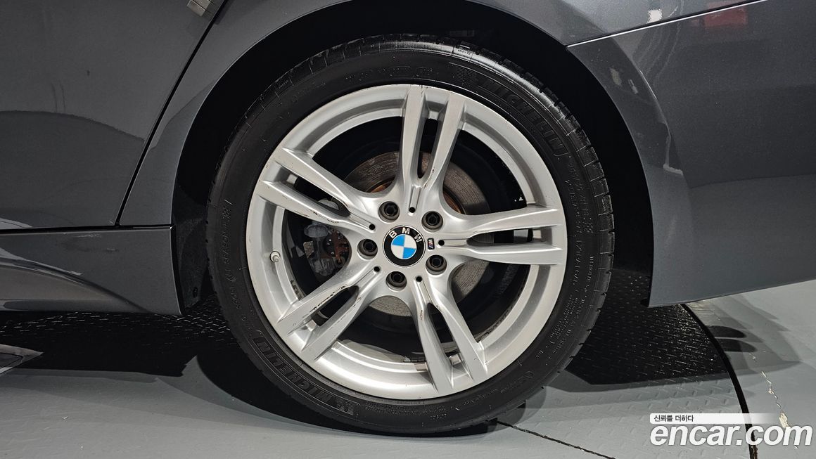 BMW 3-Series 2018