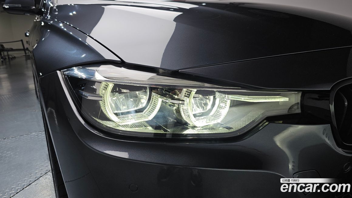 BMW 3-Series 2018