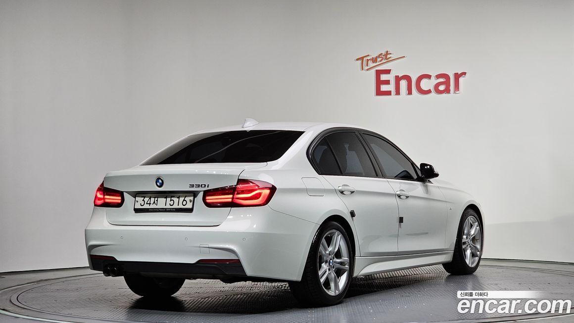BMW 3-Series 2018