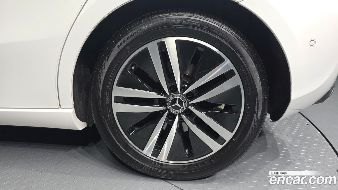 Mercedes-Benz A-Class 2021