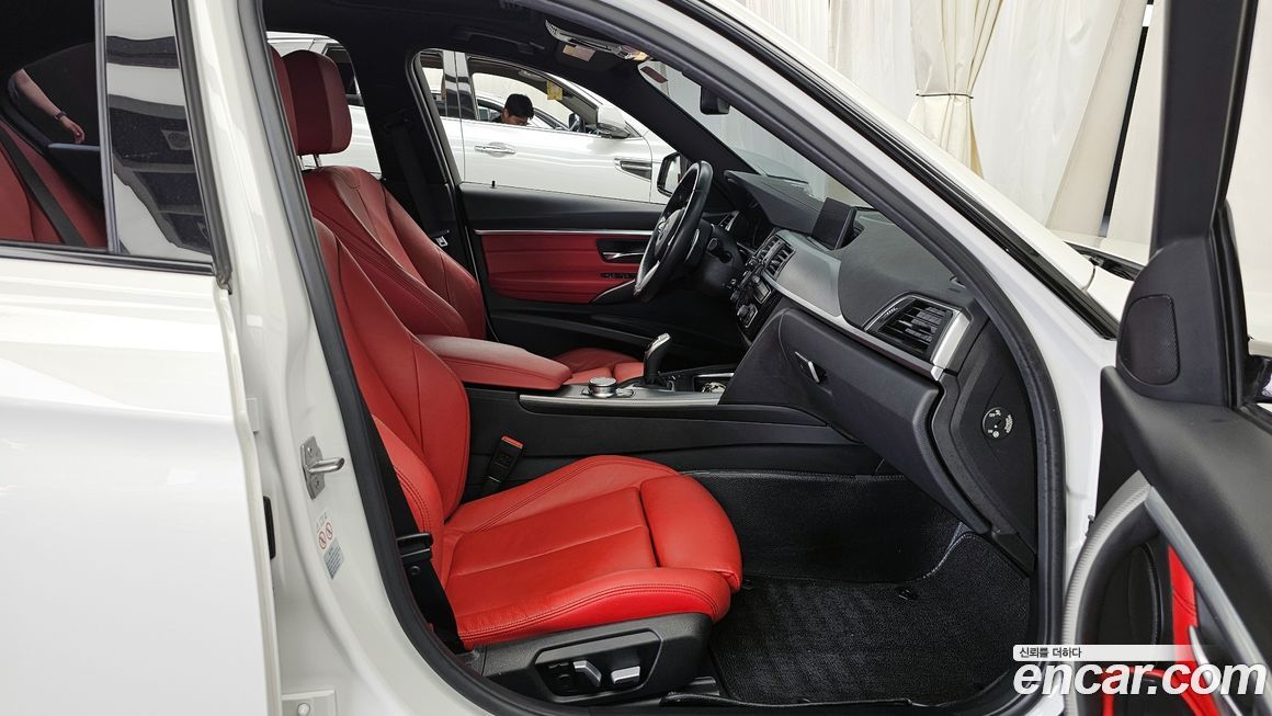 BMW 3-Series 2018