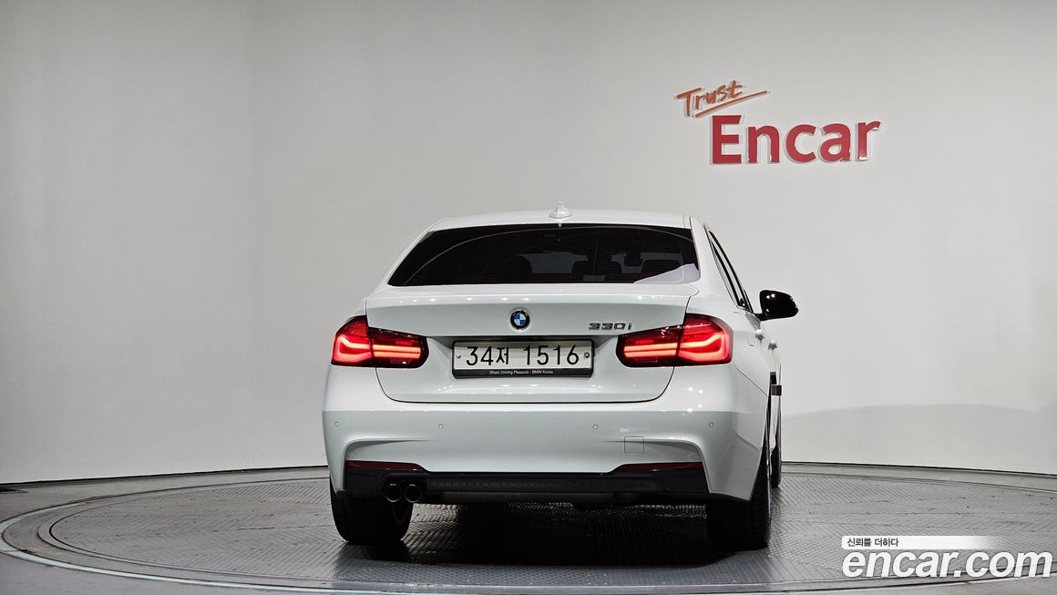 BMW 3-Series 2018