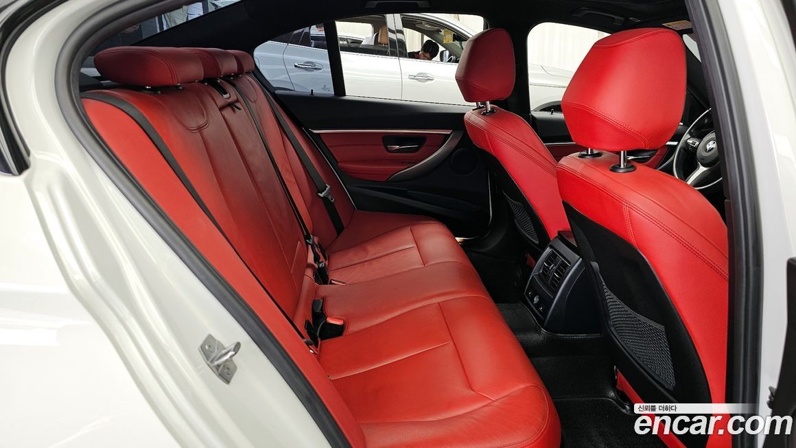 BMW 3-Series 2018