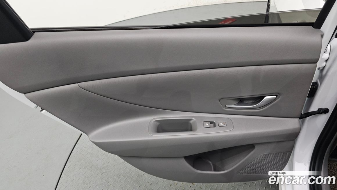 Hyundai AVANTE 2024