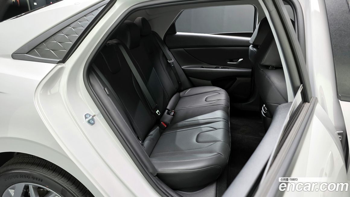Hyundai AVANTE 2026