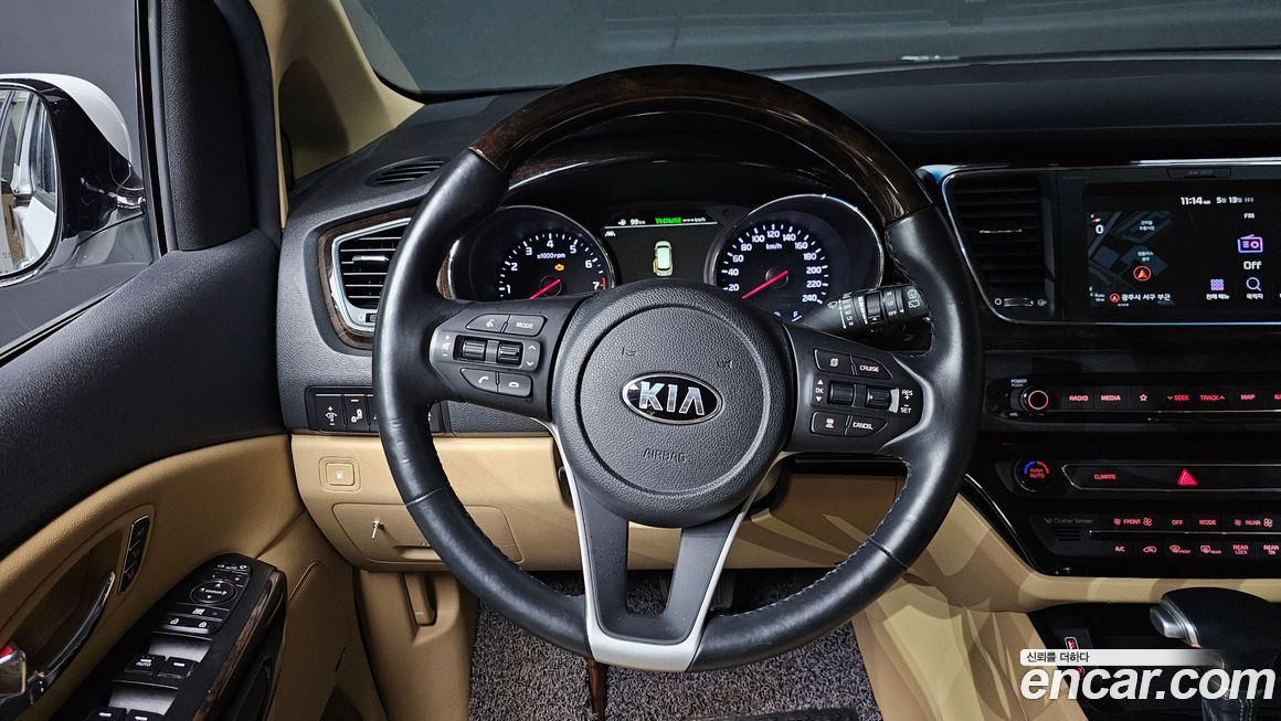 Kia Canival 2019