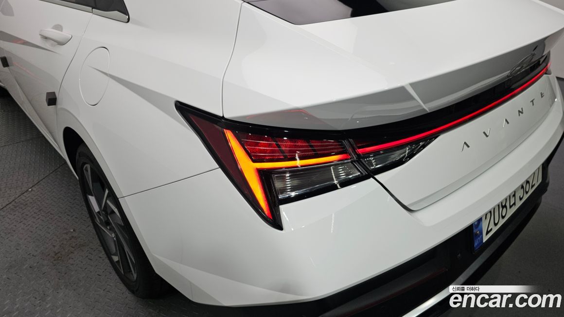 Hyundai AVANTE 2024