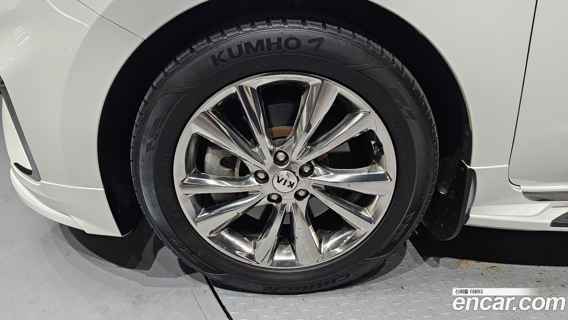 Kia Canival 2019