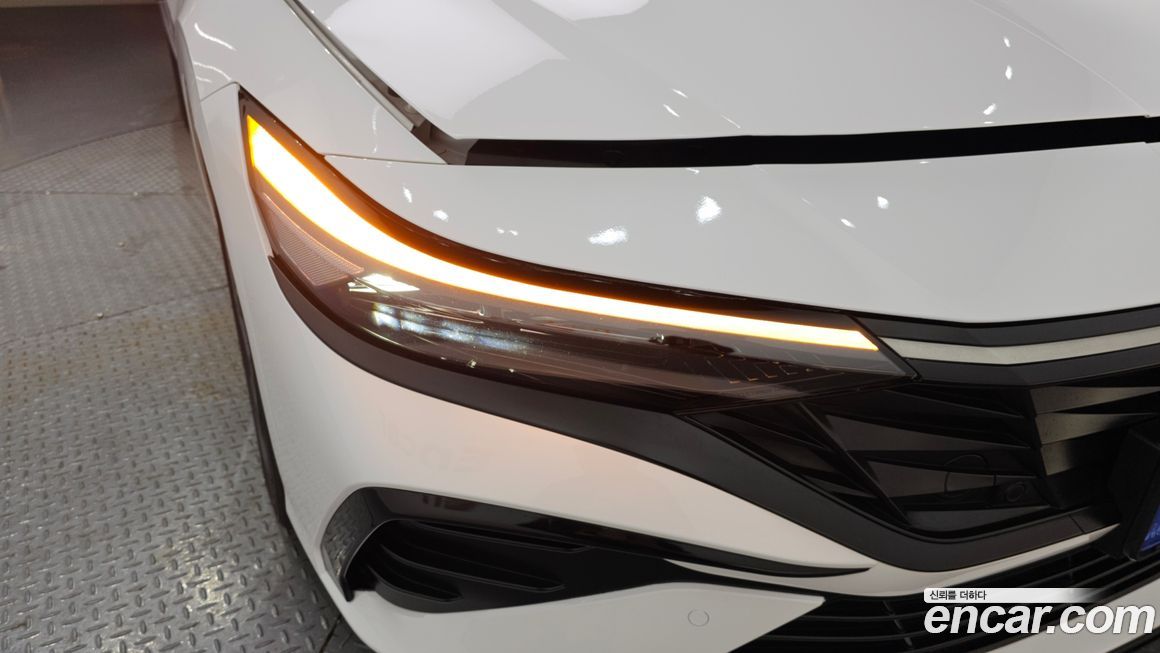 Hyundai AVANTE 2024