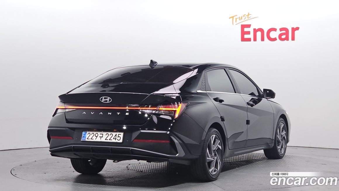 Hyundai AVANTE 2024