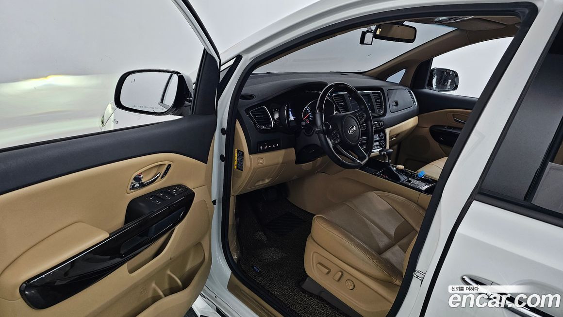 Kia Canival 2019