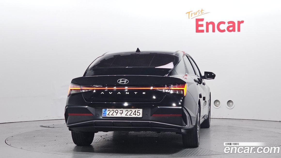 Hyundai AVANTE 2024