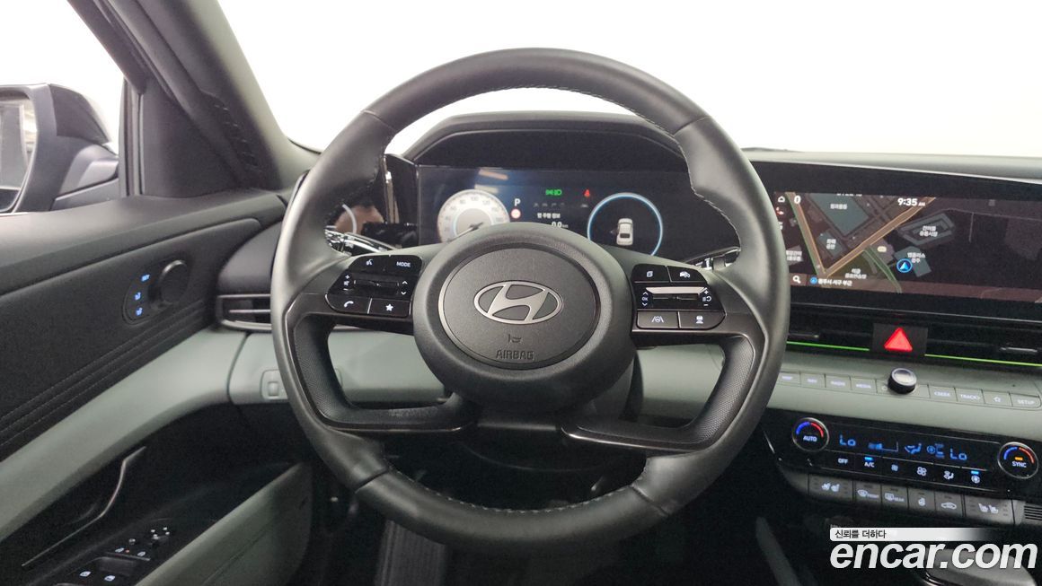 Hyundai AVANTE 2024