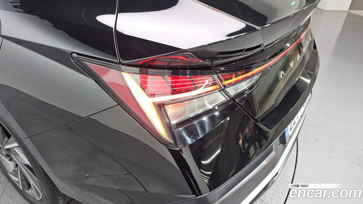 Hyundai AVANTE 2024