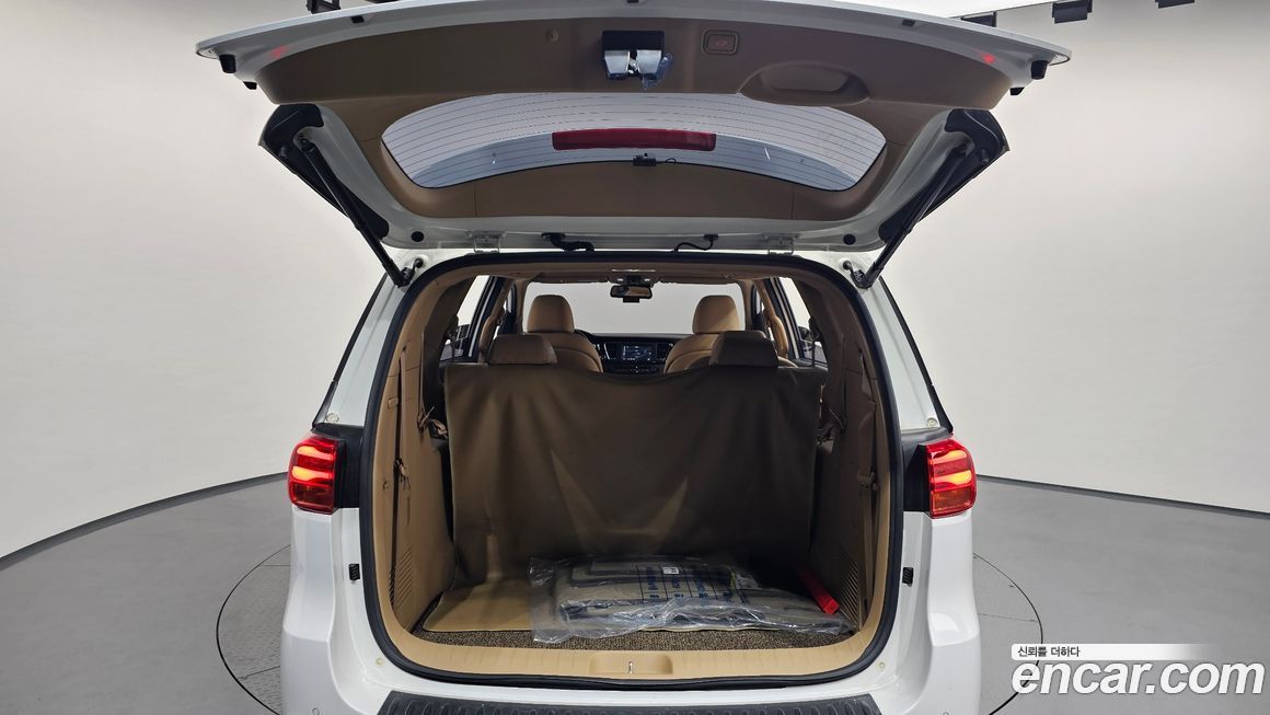 Kia Canival 2019
