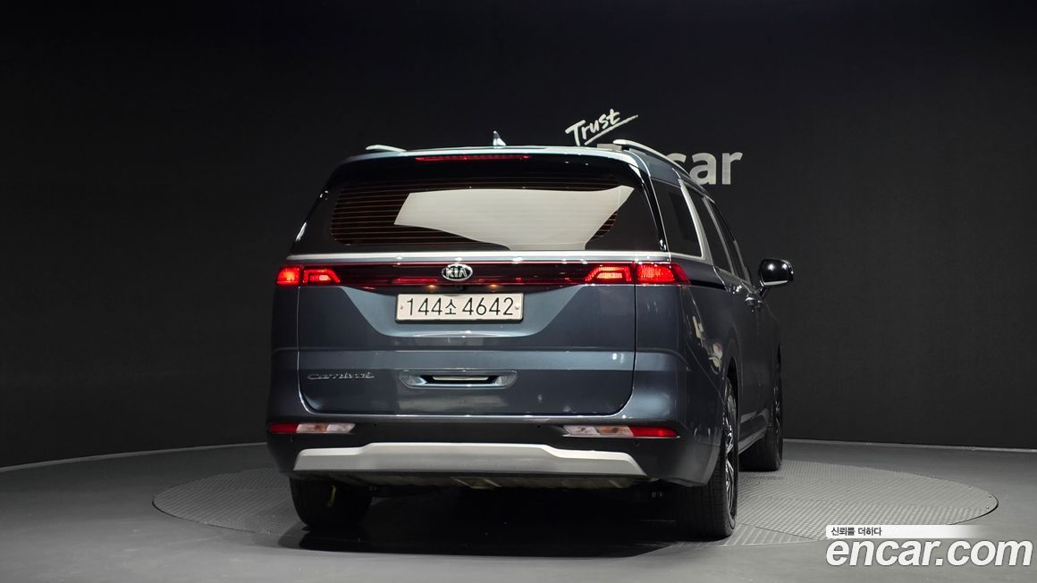 Kia Canival 2021