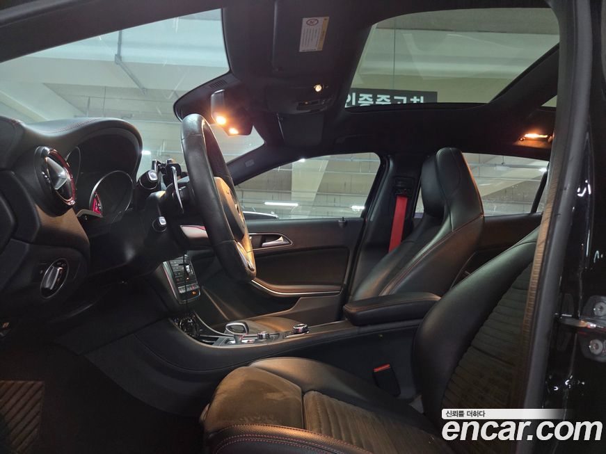 Mercedes-Benz GLA-Class 2019