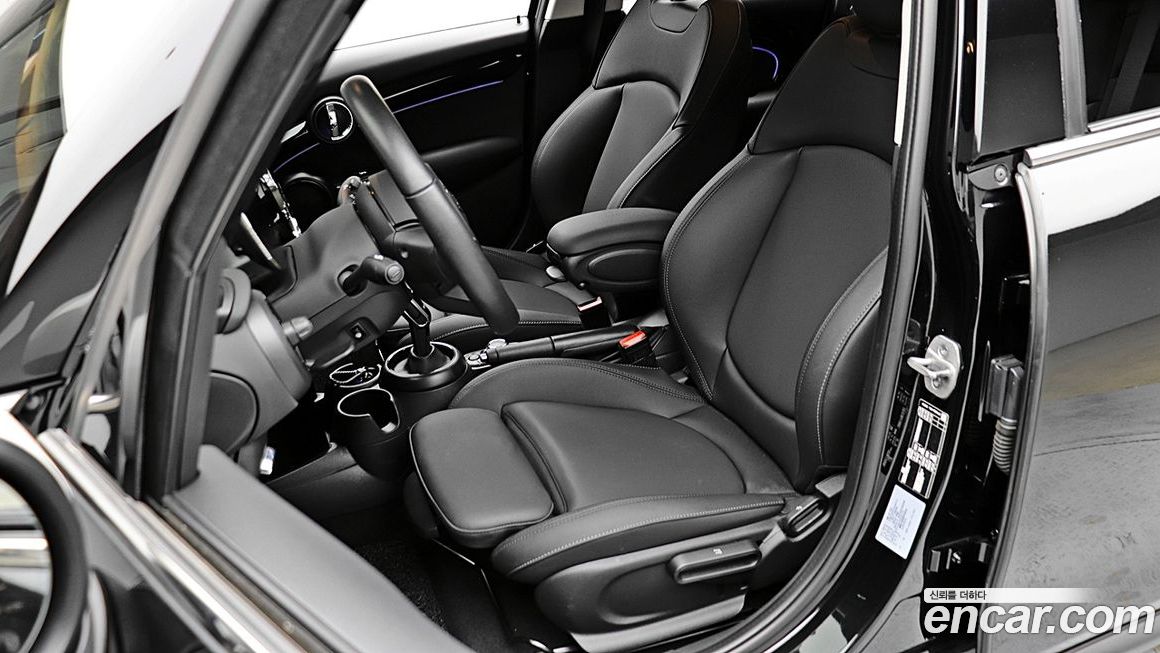 Mini Cooper 2024