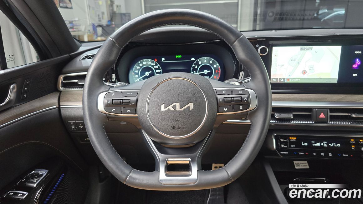 Kia K5 2023