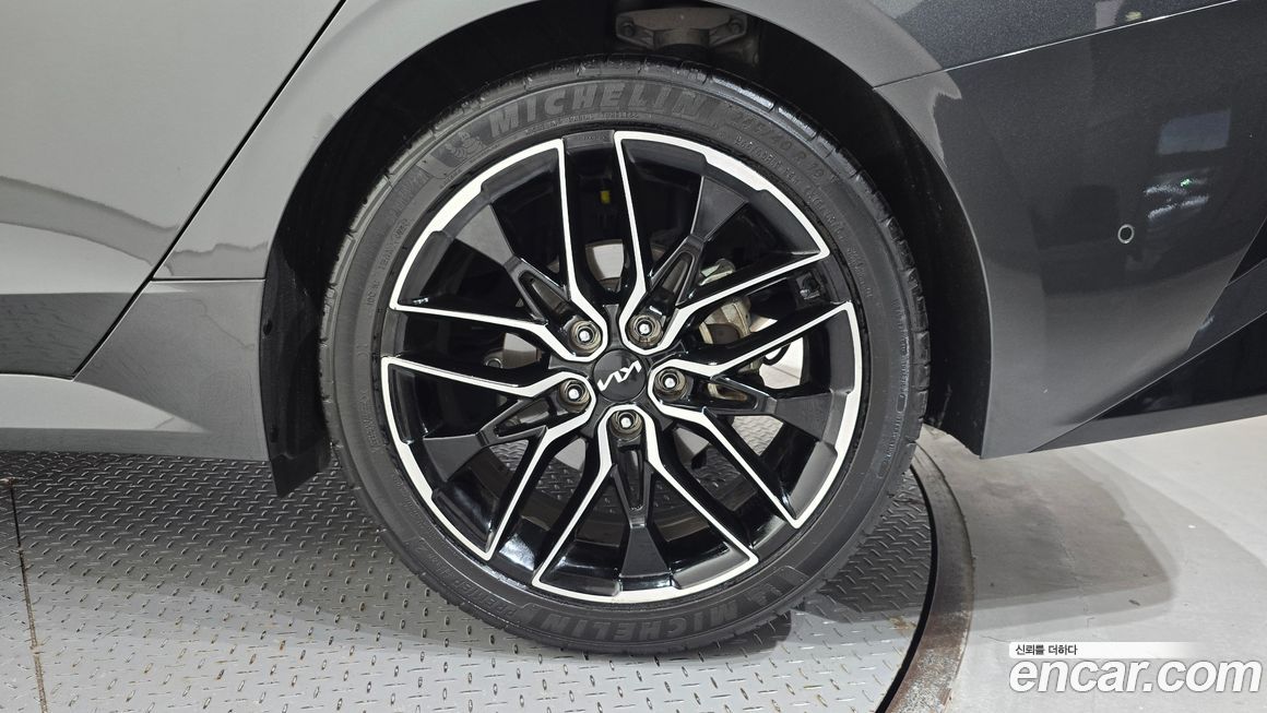 Kia K5 2023