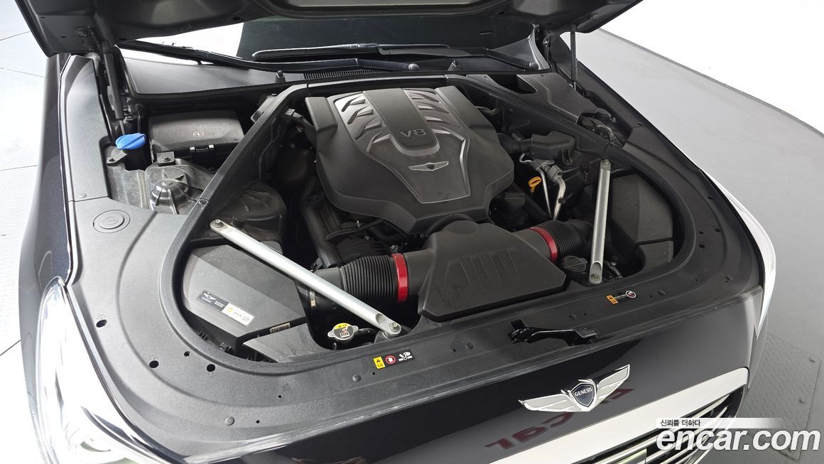 Genesis EQ900 2018