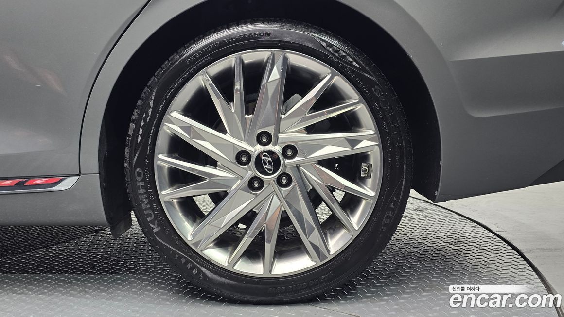 Hyundai Grandeur 2021
