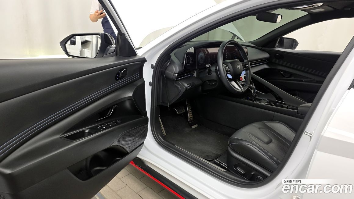 Hyundai AVANTE 2024