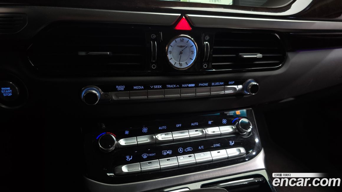 Genesis EQ900 2018