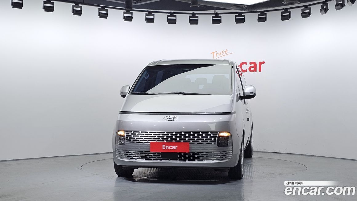 Hyundai Staria 2023