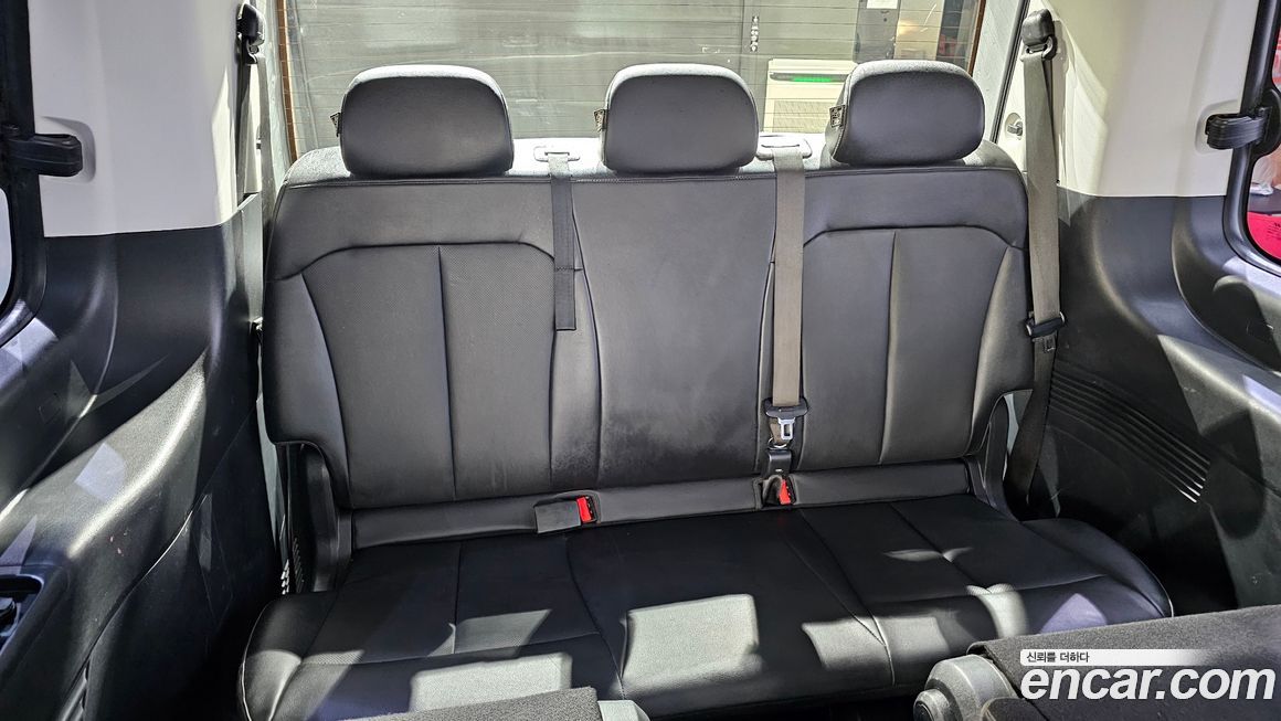 Hyundai Staria 2023