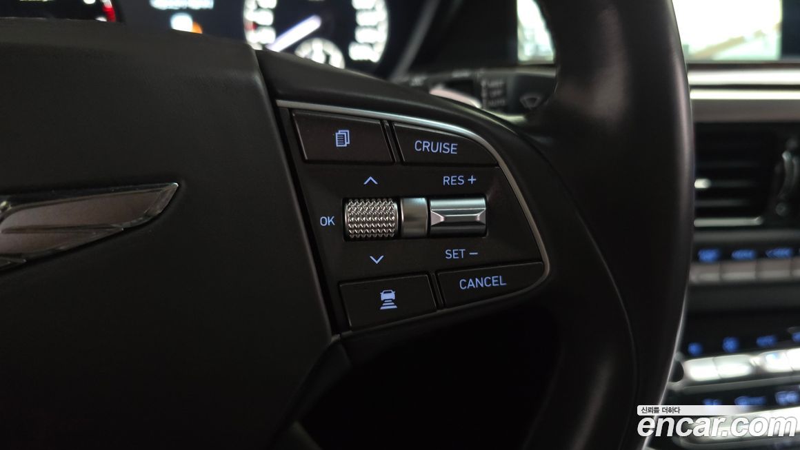 Genesis EQ900 2018