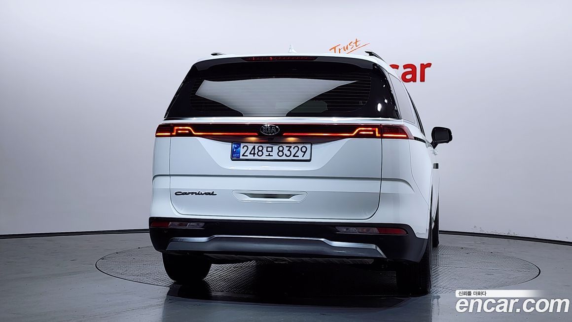Kia Canival 2021