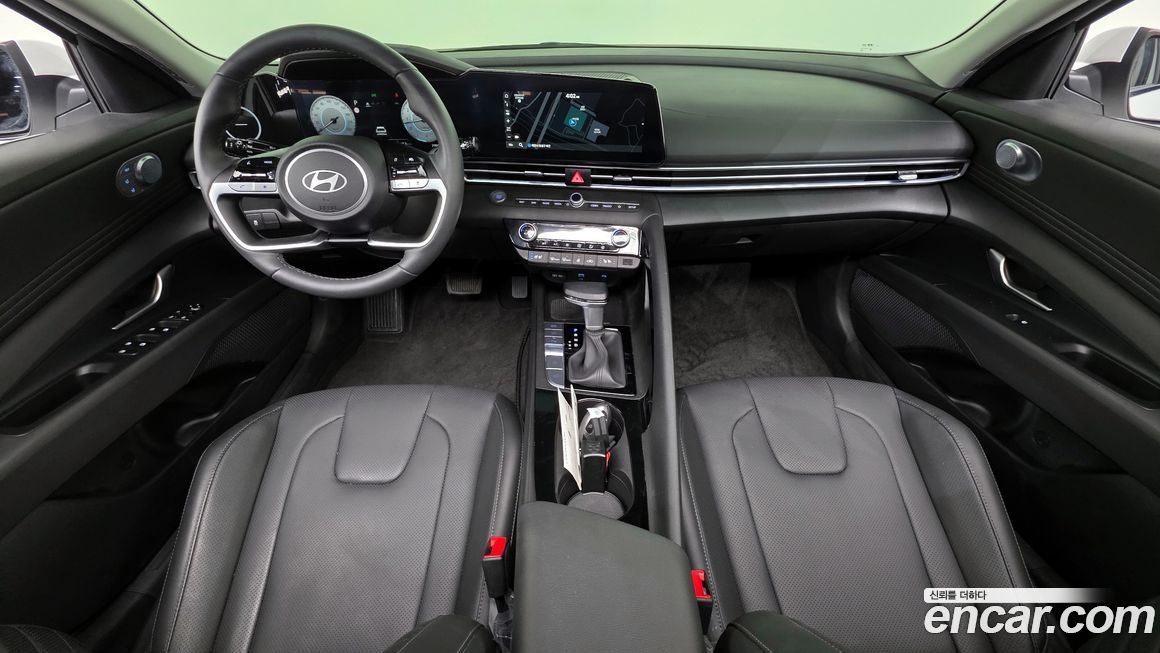 Hyundai AVANTE 2024