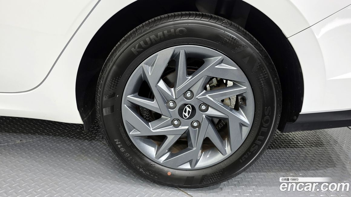 Hyundai AVANTE 2024