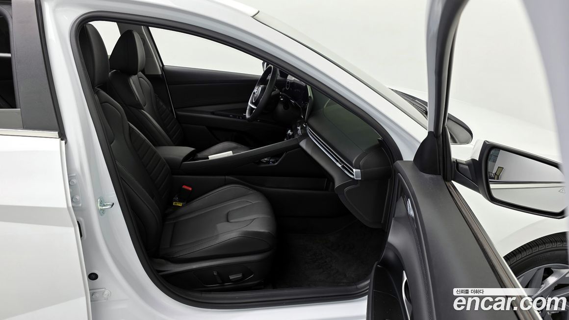 Hyundai AVANTE 2024